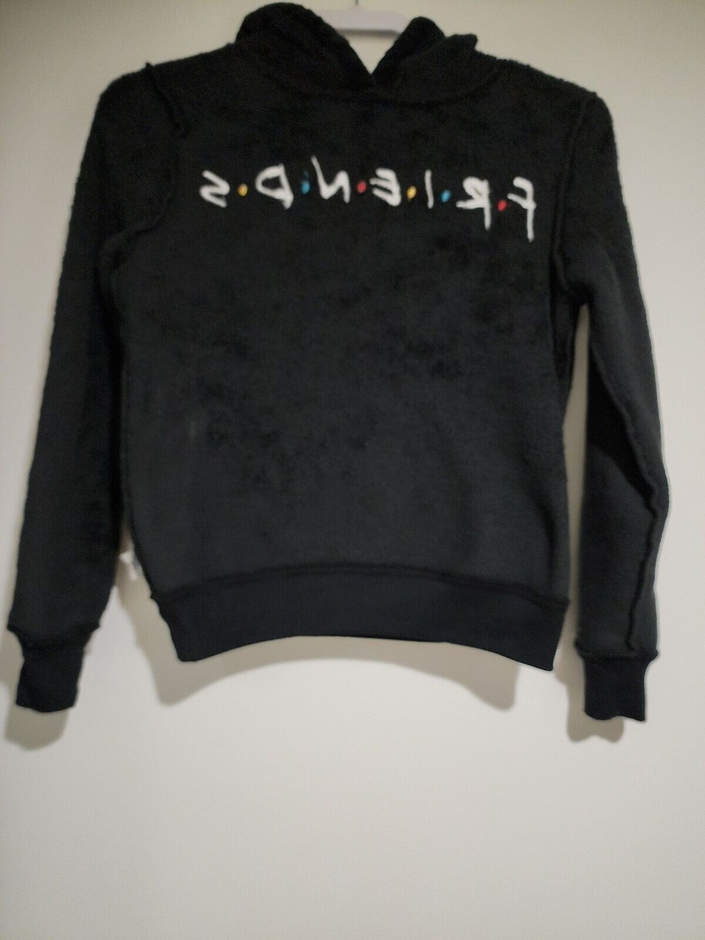 Friends TV Show Womens Sleepwear Fleece Hoodie Sweatshirt Black Pullover Size XS - Picture 4 of 9